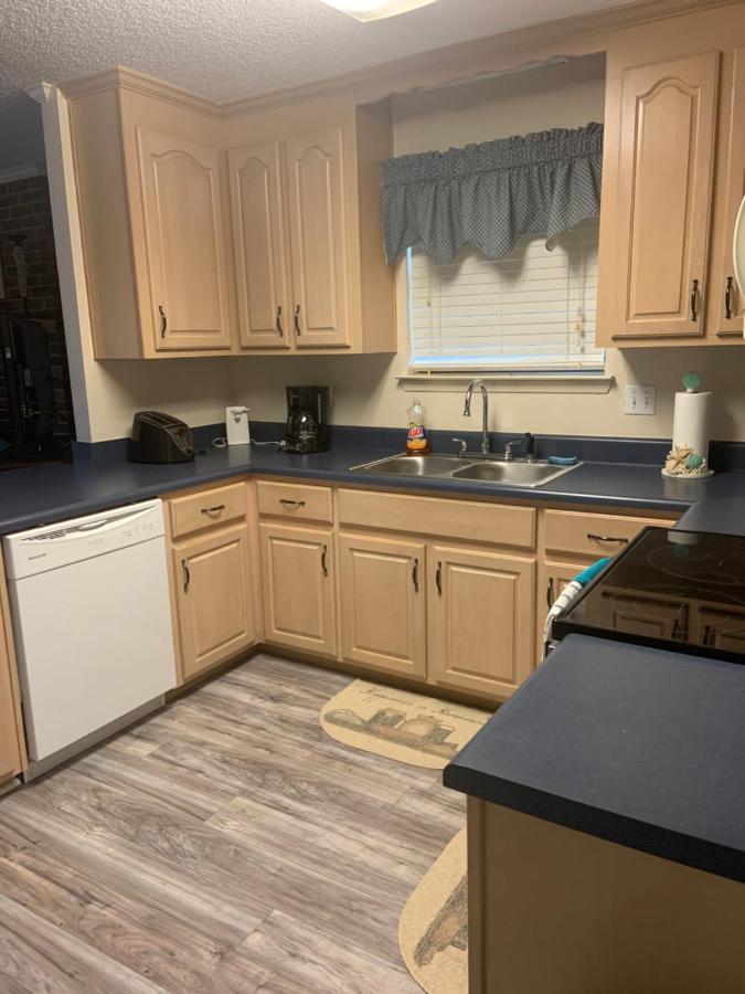 Cozy Comfortable & Convenient Pensacola Exterior photo